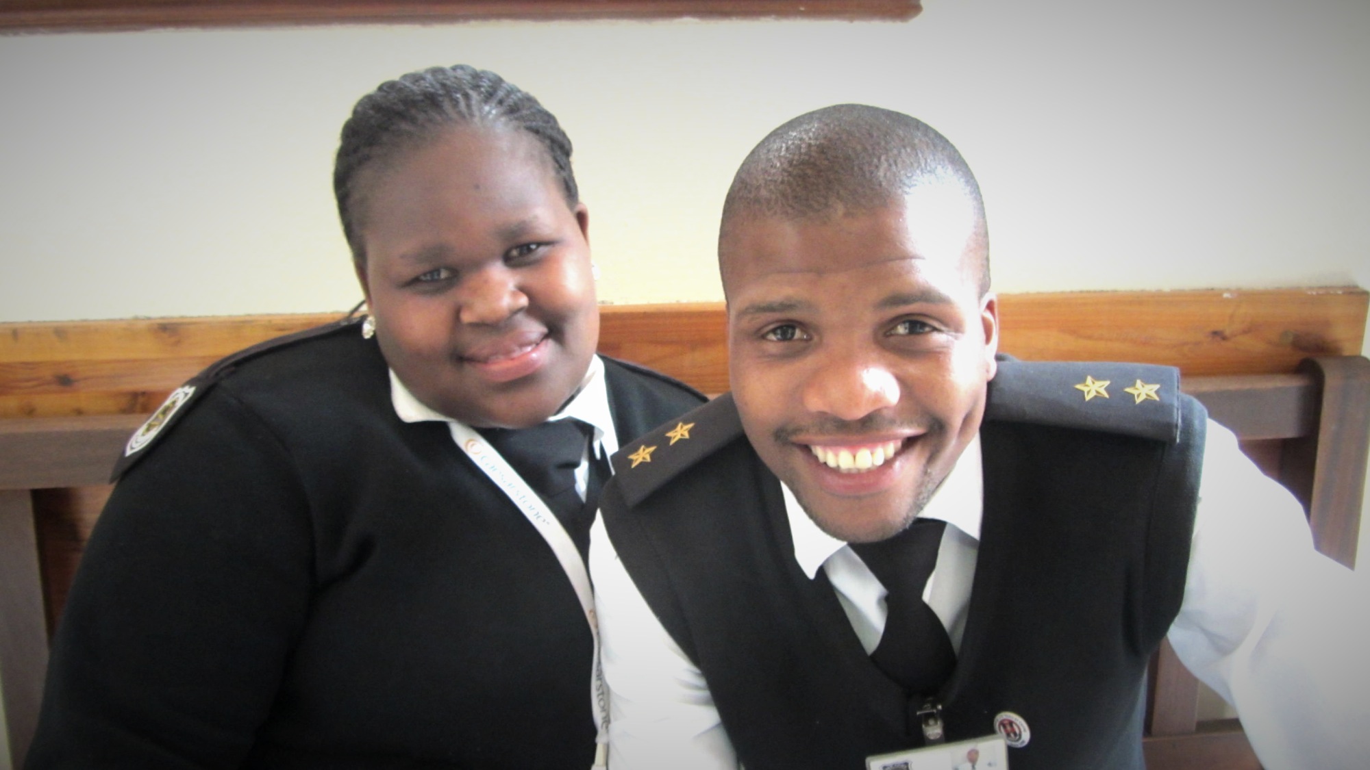 victoria-hospital-staff